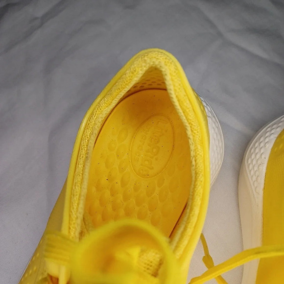 CROCS Kids Yellow Shoes - Picture 3 of 13